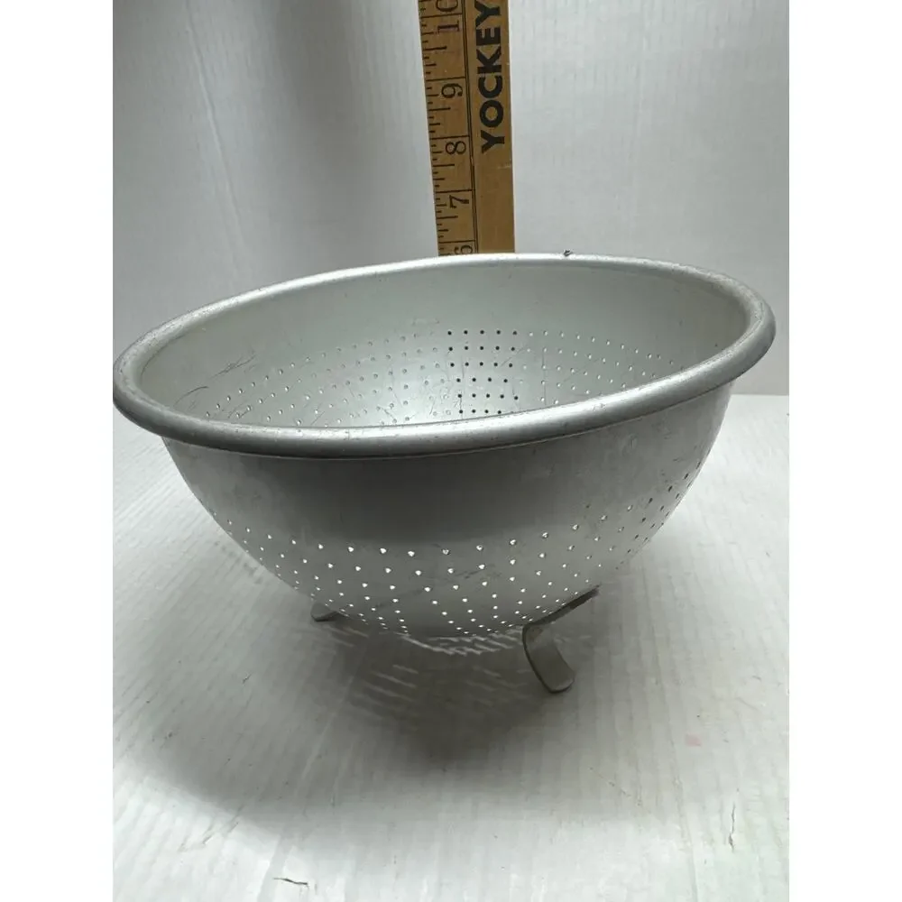 Vintage WEAR EVER Heavy Duty Aluminum -Colander Strainer- Footed Planter 3123‎